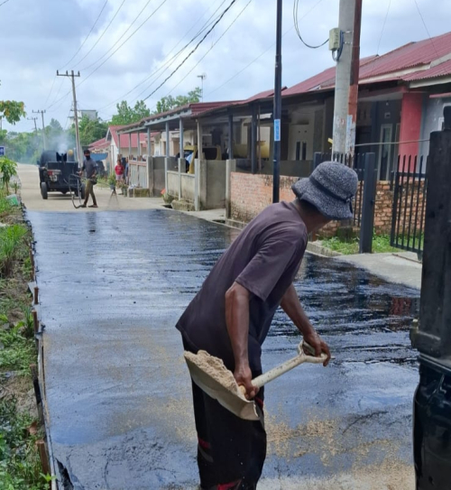Desa Karya Indah Tunjukkan Transparansi, Jalan Semenisasi Dusun I Sei Sibam Jadi Bukti Nyata