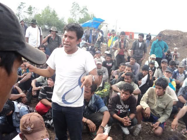 Hari Tani Nasional Memanas: Aktivis Riau Rela Dicor Semen Demi Suara Petani